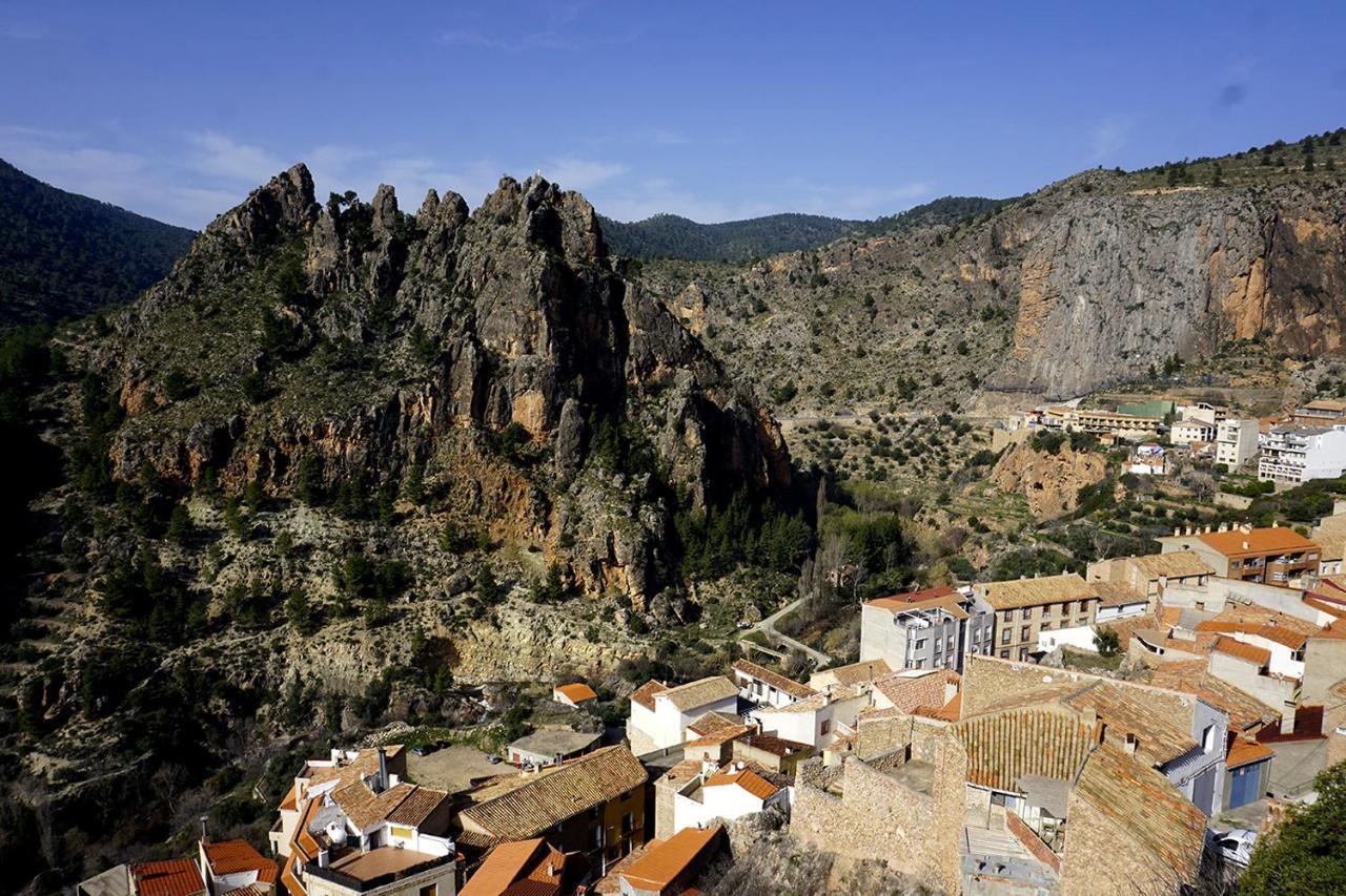 Alojamientos Rurales Entre Rocas Ayna Exterior foto